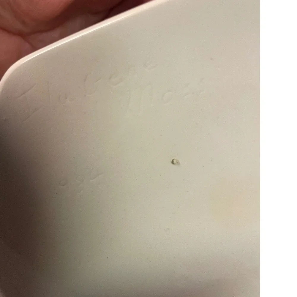 Vintage 1984 Ila Gene Moss Signed Ceramic Unicorn Trinket Box‎ Hexagon 4.5